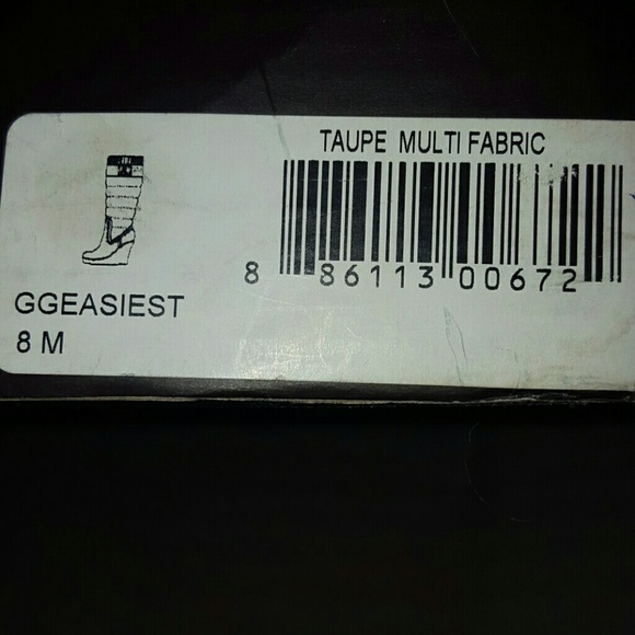 Guess Boots - Picture 7 of 7