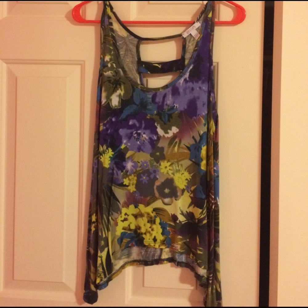 Back Cut-out Rainforest Print Tank Top