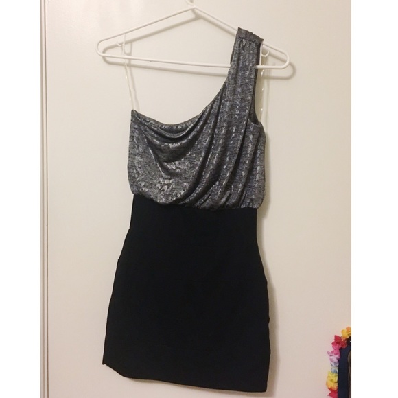 One shoulder strap bodycon dress - Picture 1 of 4
