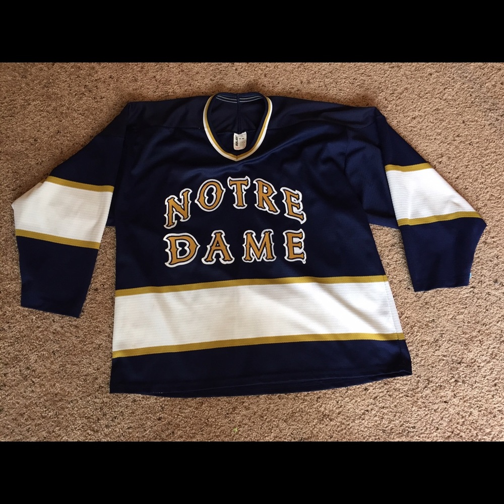 ❌SOLD❌ Vintage Notre Dame stitch hockey jersey XXL