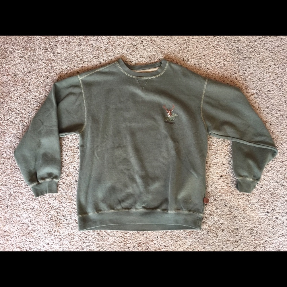 ❌SOLD❌ Buckhorn River Antler Creek crewneck