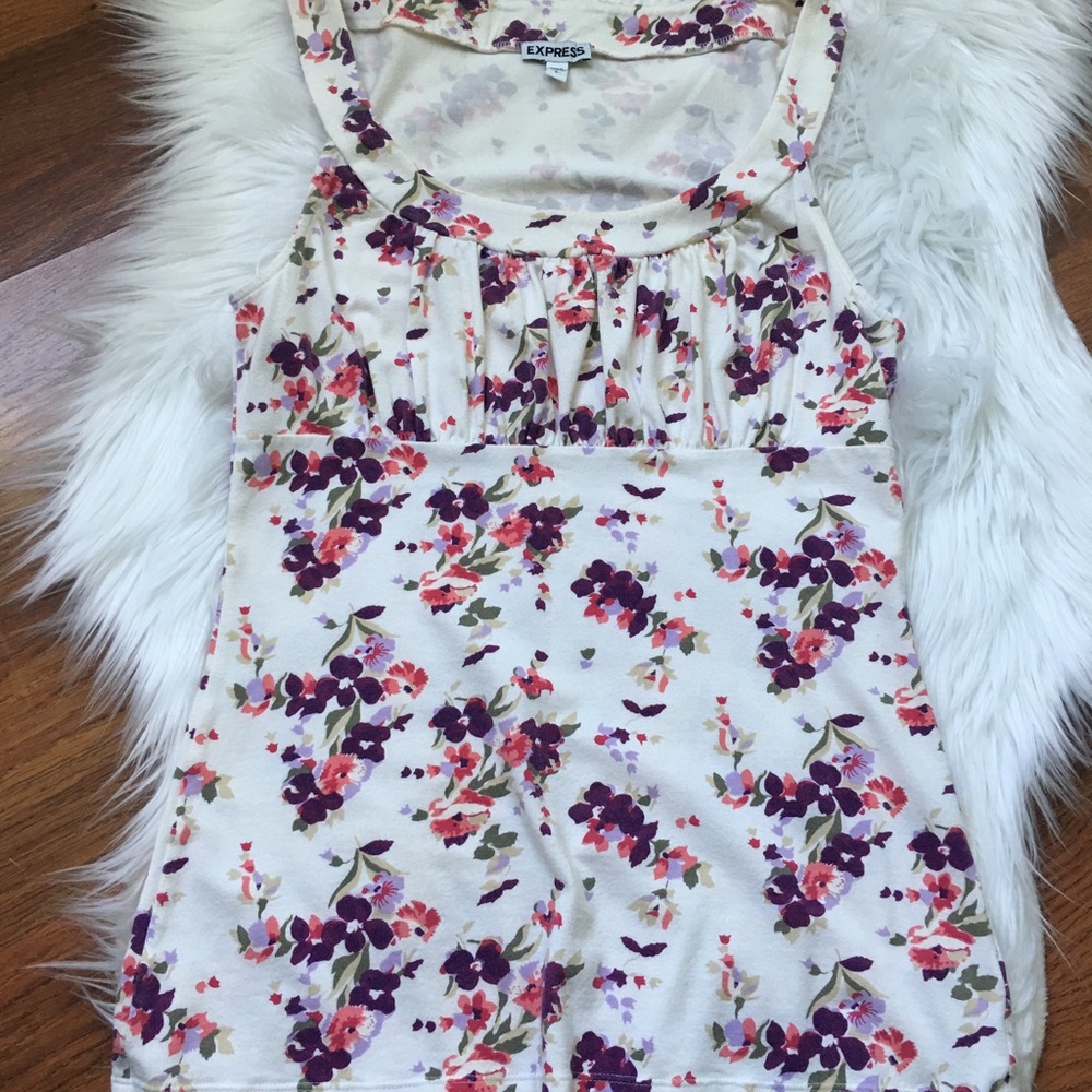 ❌SOLD❌ Express Floral Tank