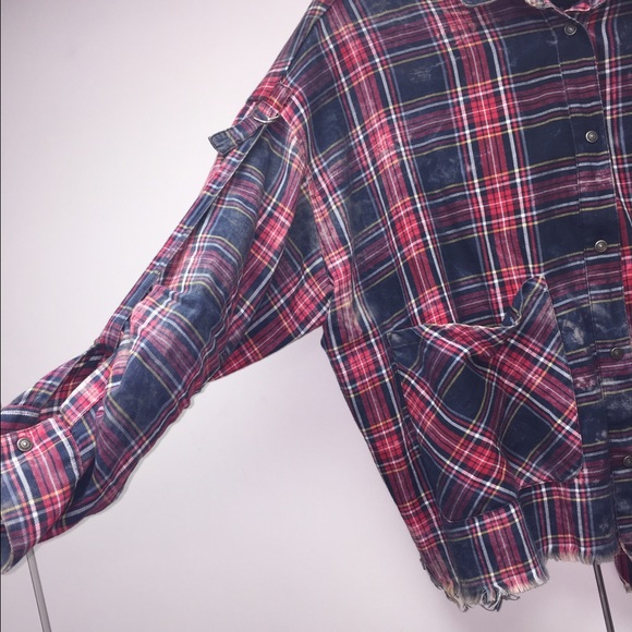 Button down - Picture 2 of 4