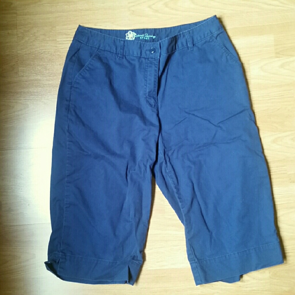 Summer Perfect Capris - Picture 2 of 3