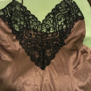 🌹Sexy Silky Brown Nighty With Black Lace🛍