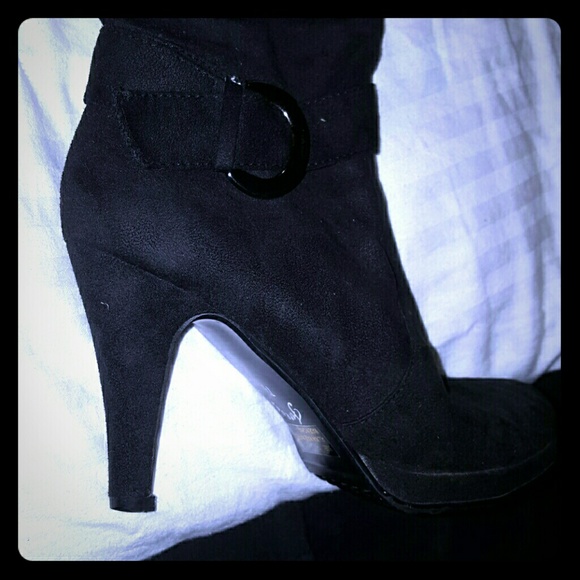 **SOLD** - Picture 3 of 8