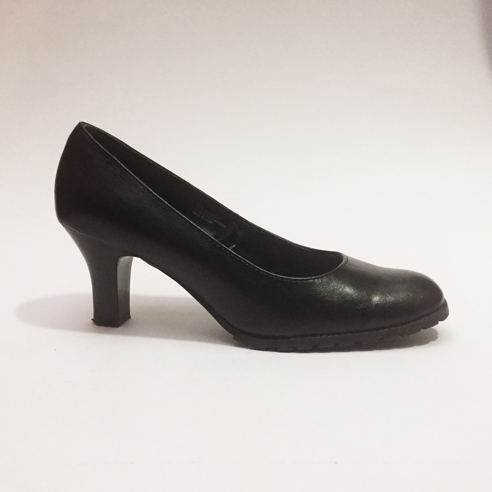 Aerosoles Non-Slip Black Pumps