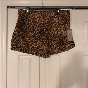 Jennifer Lopez shorts