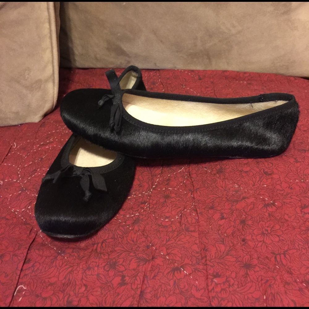 Authentic Diane von Furstenberg black flats