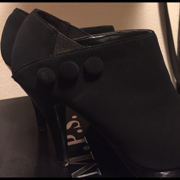 Heels 👠 - Picture 3 of 6