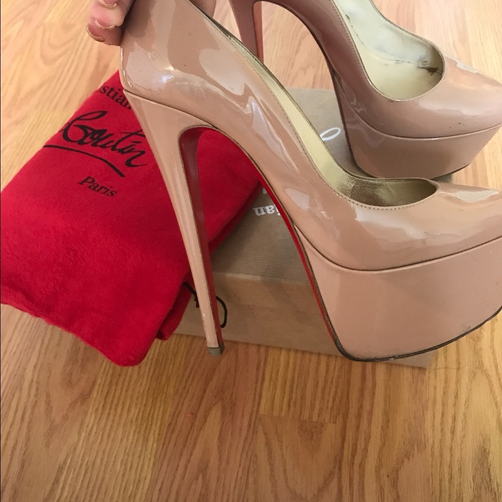 Nice pair of nude pumps . Very sexy.