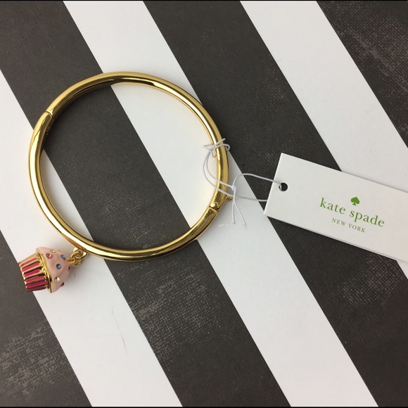 Kate Spade Pink Cupcake Hinge Bangle Bracelet NEW - Picture 2 of 8
