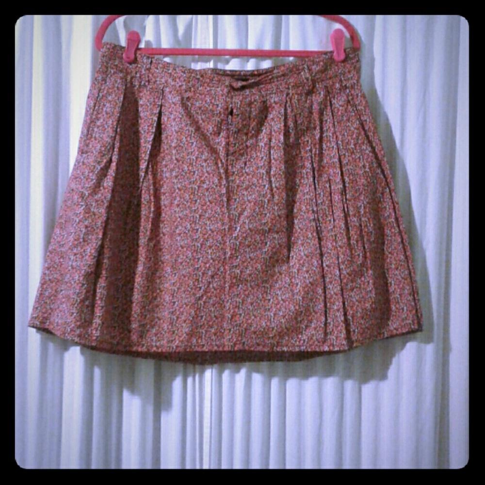 Floral Gap Skirt