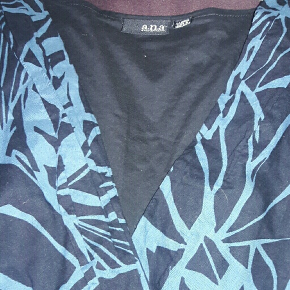 Top - Picture 2 of 3