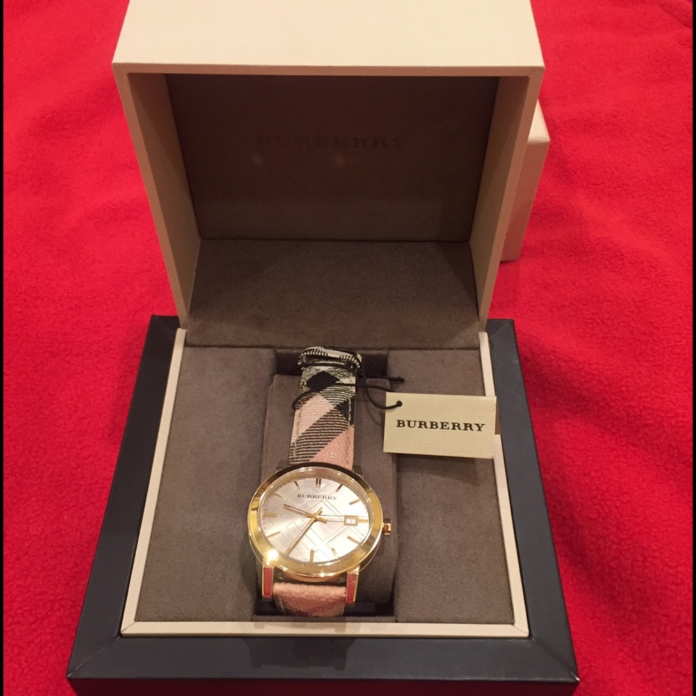 Burberry watch - Women 38mm