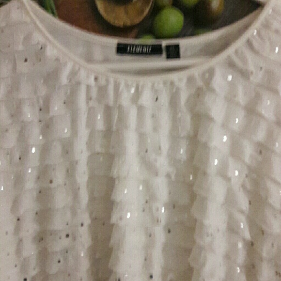 Top - Picture 2 of 2