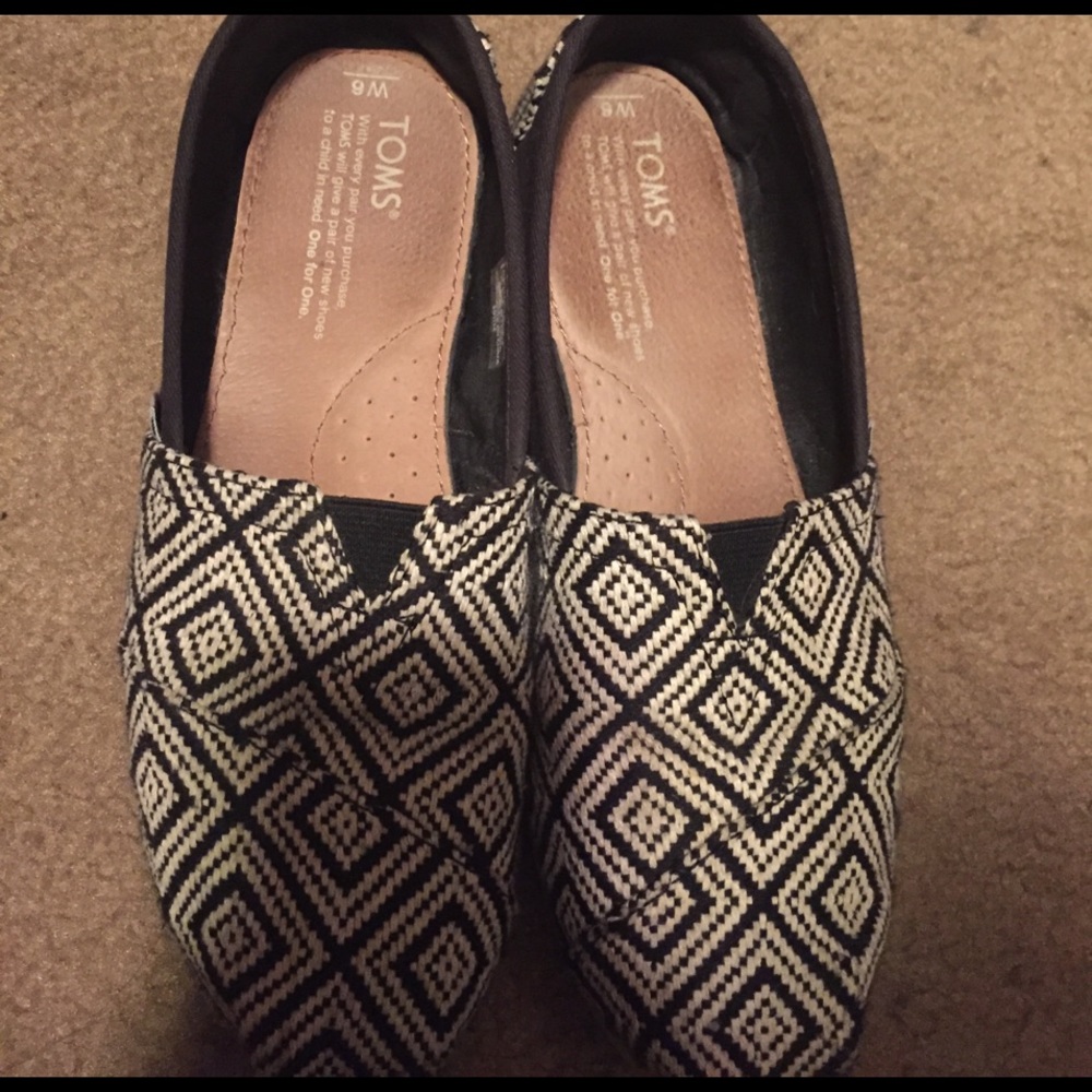 Toms