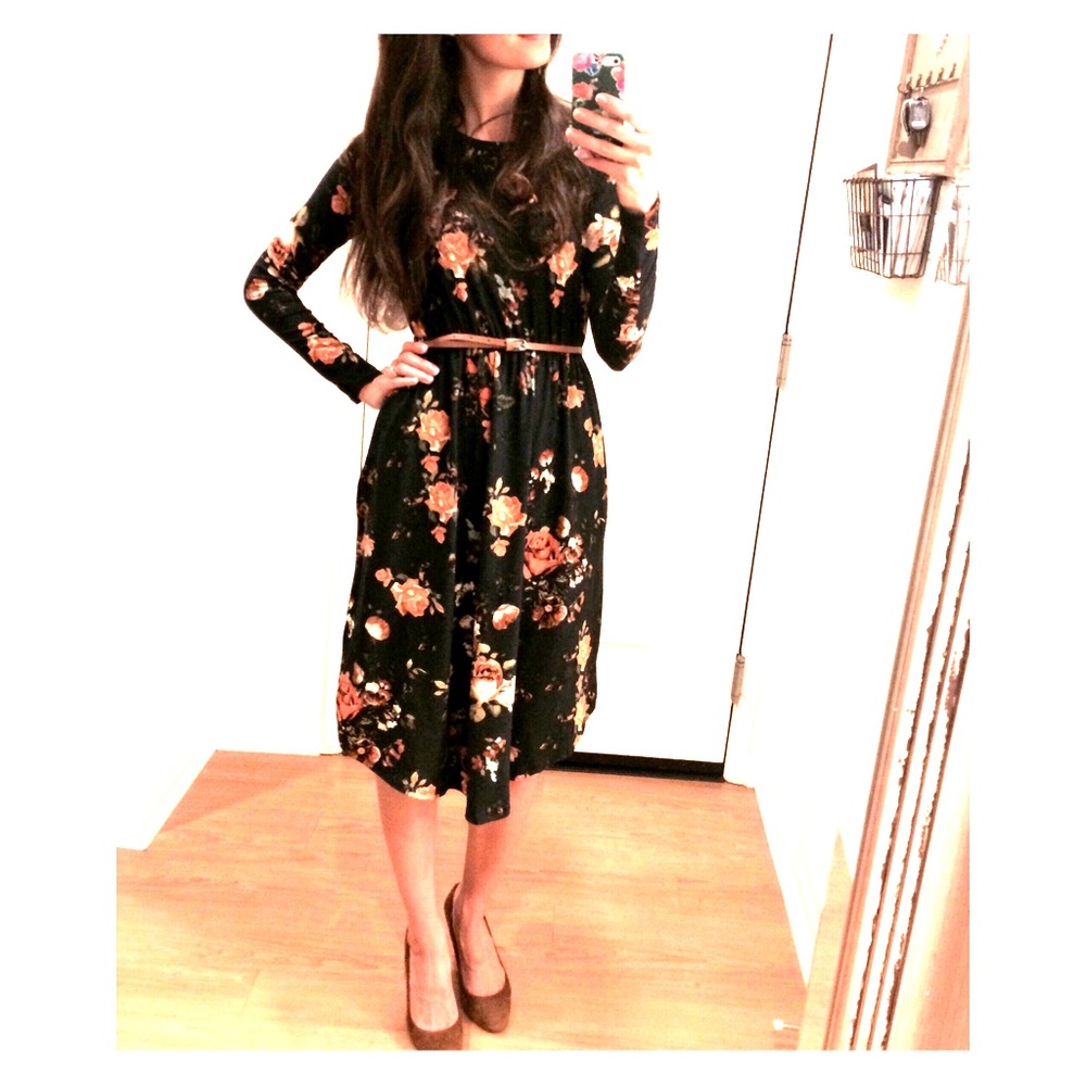 NWOT •Roolee Muted black bloom dress•