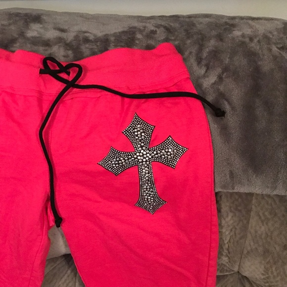 New sharp sweats - Picture 2 of 3