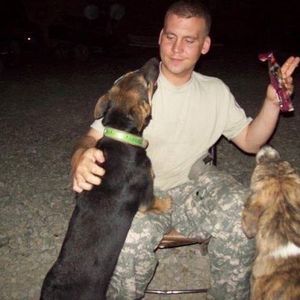 Meet your Posher, Gregory