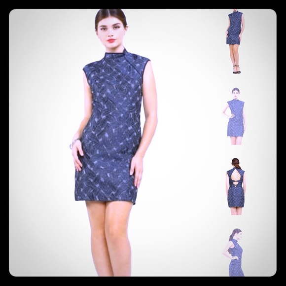 Mock neck bodycon dress with cutout back - Picture 4 of 6