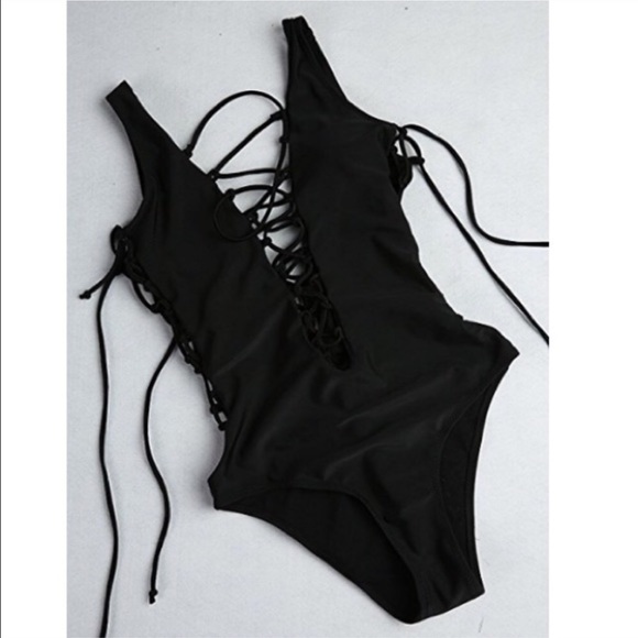 β¨L a c e U p O n e P I e c eβ¨ - Picture 3 of 7