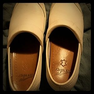 Dansko nursing shoes
