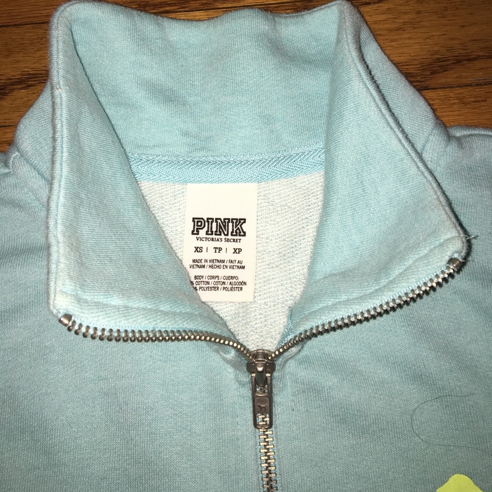 Vs pink pullover - Picture 3 of 4