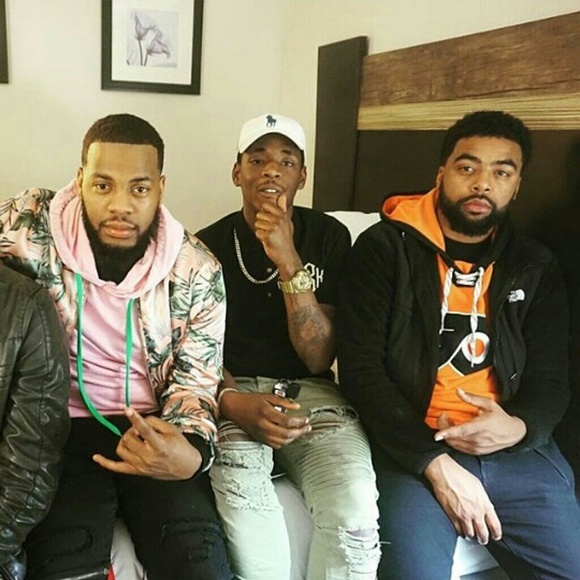 Meet your Posher, K - Picture 1 of 1