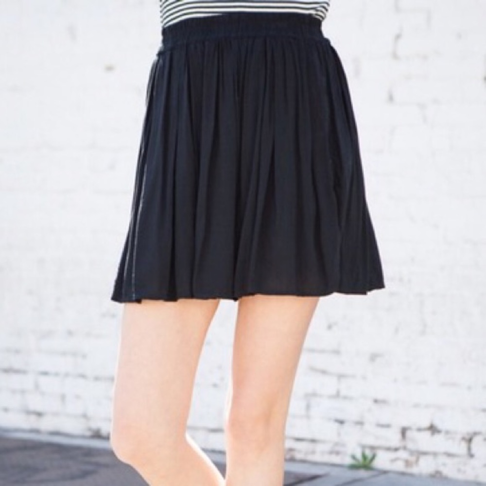 Brandy Melville black skater skirt
