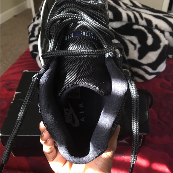 Only worn once Spacejams - Picture 3 of 5