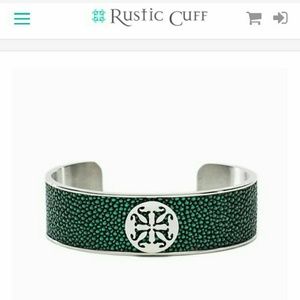 Emerald Green Stingray Rustic Cuff (Daniele)