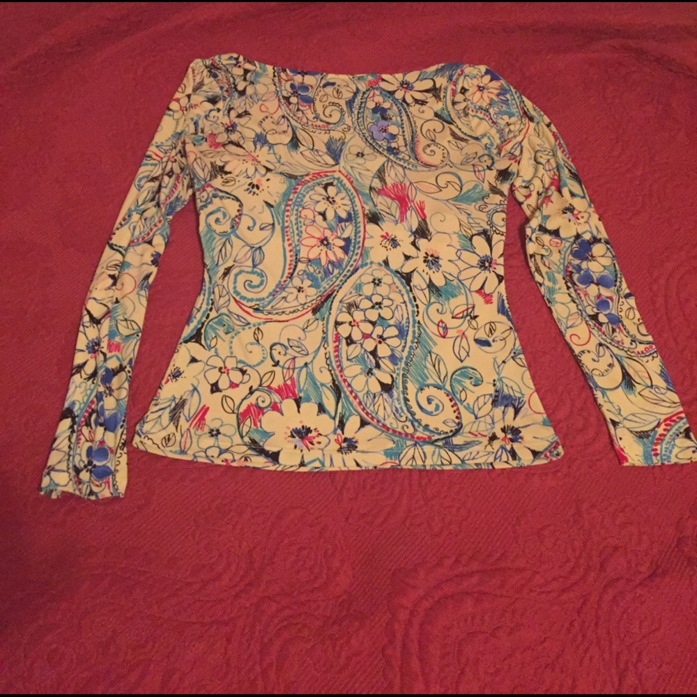 Top - Picture 2 of 2