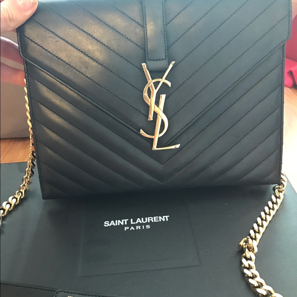 Nice ysl clutch