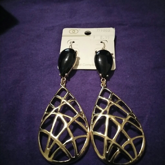 Costum Jewelry - Picture 7 of 8