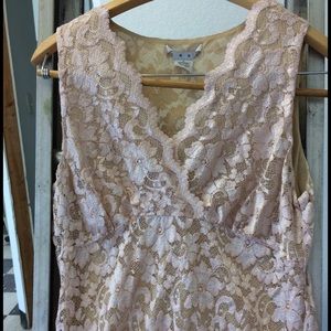Sleeveless pale pink lace top