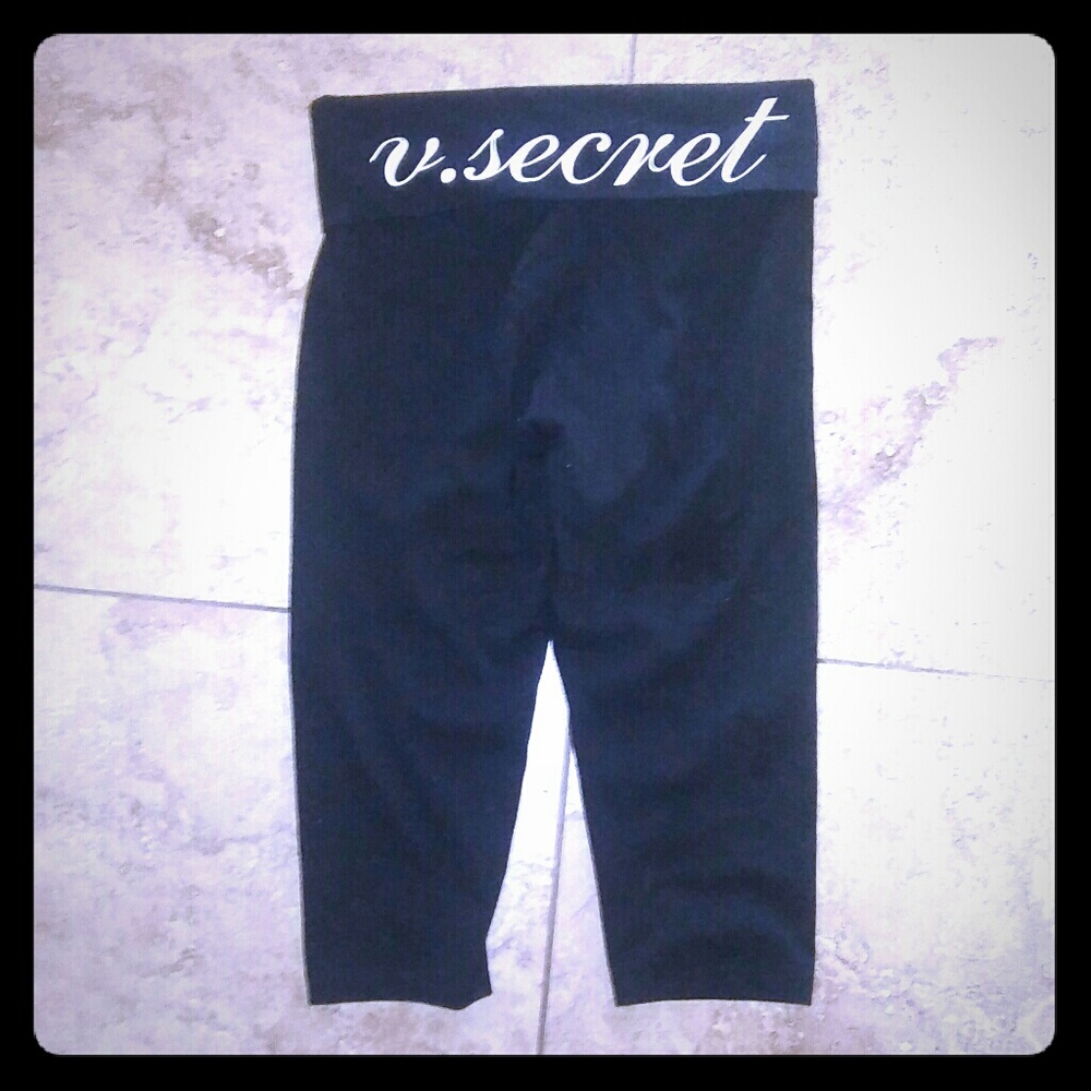 New Victoria's Secret yoga crop