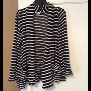 Splendid black and white cardigan