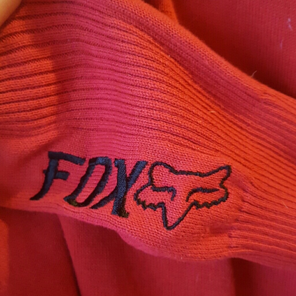 Fox sweater Sz M