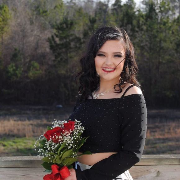Meet your Posher, Kimberly - Picture 1 of 1