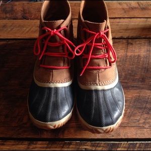 Sorel Out n' About Rain Boot Size 8