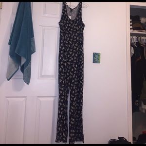 BRAND NEW: Floral Jumpsuit