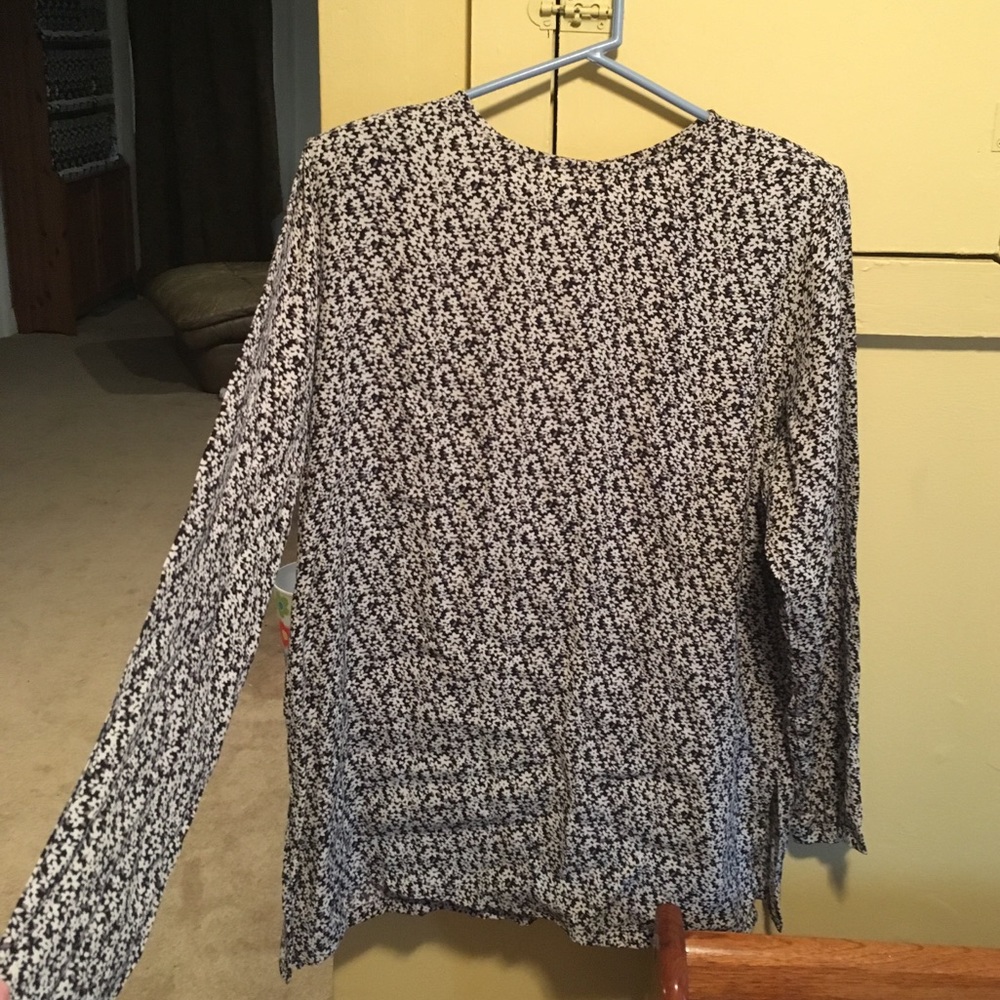 Chilli Pepper's Black, Grey&White Floral Blouse XL