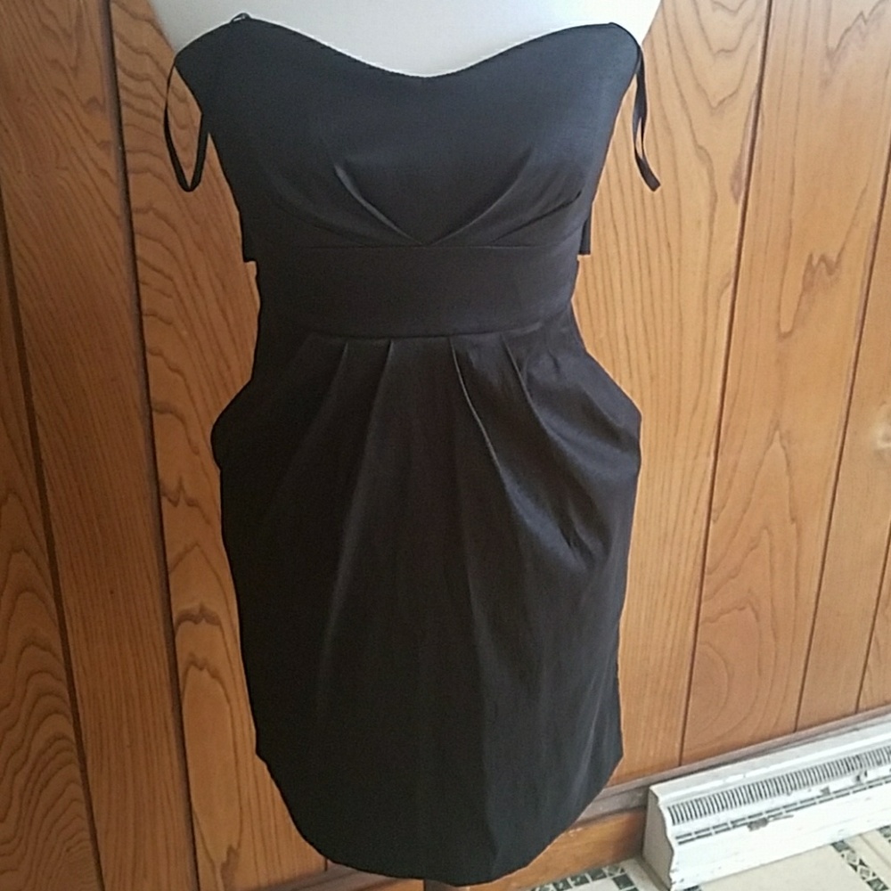 Dress - Picture 2 of 3