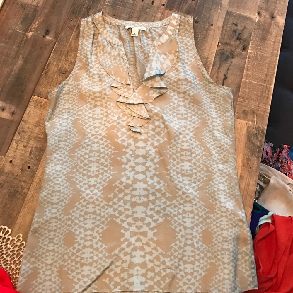 Size Small Banana Republic Ruffle Tank