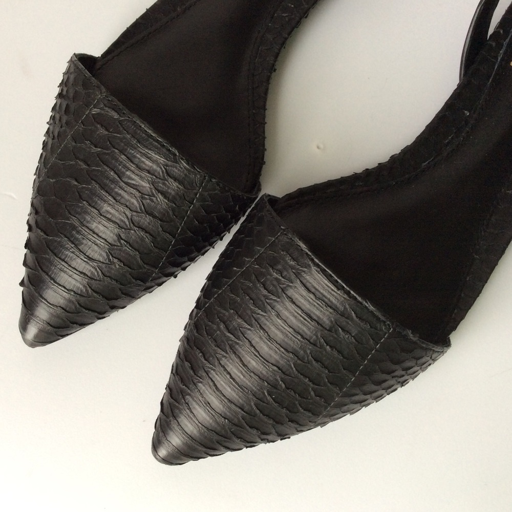 🆕Vince Camuto Signature CADI Point-Toe FLat - Picture 3 of 4