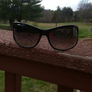 Authentic Coach "Sarah" Sunglasses- Like New