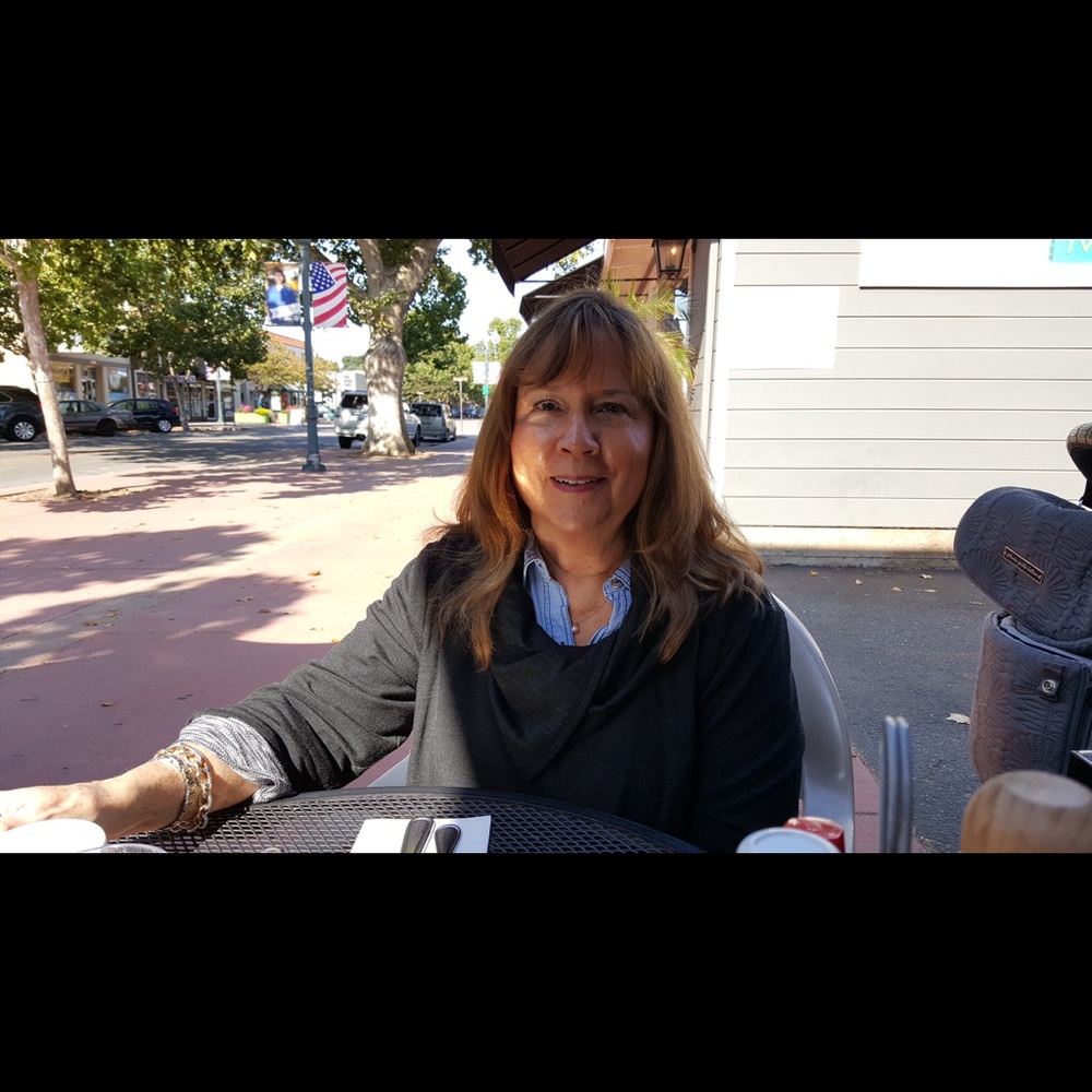 Meet your Posher, Yvette