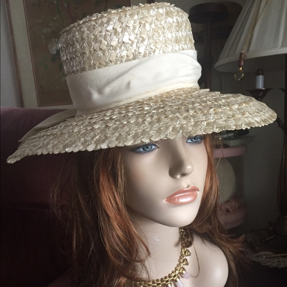 Vintage Cream Raffeta Hat w Ribbon Band - Picture 6 of 9