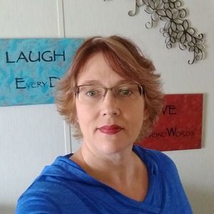 Meet your Posher, Kelly